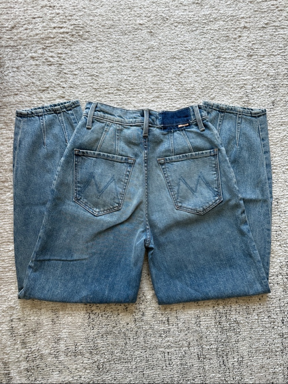 MOTHER The Curbside Dart Ankle Jeans